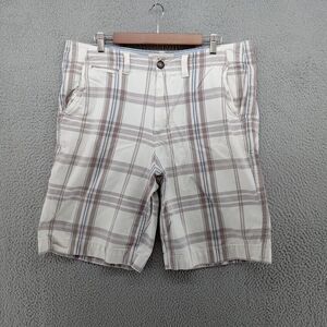 American‎ Eagle Shorts Mens 36 Beige Gray Plaid Chinos Longer Length Preppy